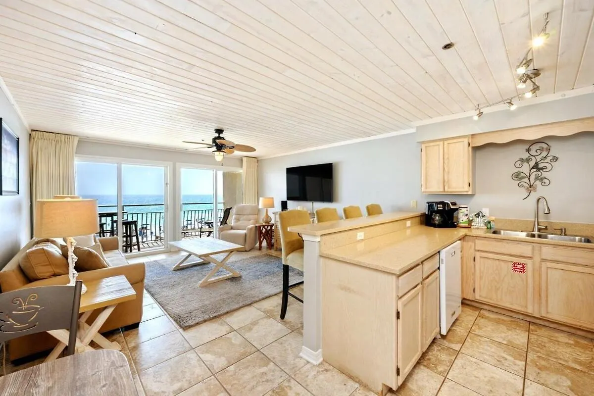 Deja View Beachfront Sunrise Beach Svc Included Destin Holiday home
